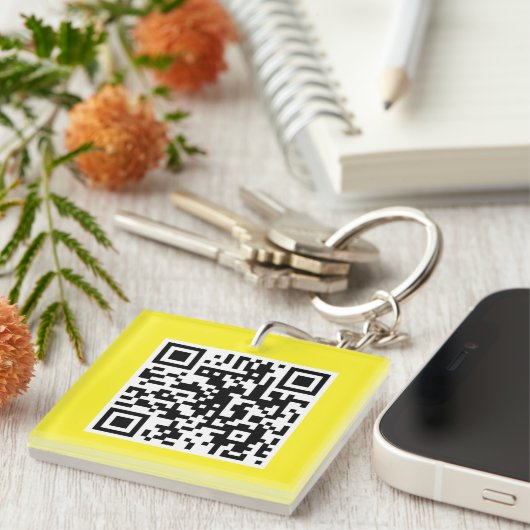 Geel QR-CODE Aangepast Sleutelhanger (Voorkant Rechts)
