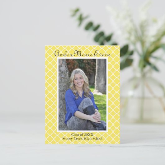 Geel Quatrefoil - Afstuderen Post Card Uitnodiging Briefkaart (Staand voorkant)