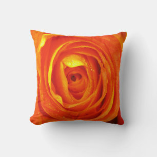 Geel rood en oranje roos kussen