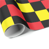 Geel, rood, zwart en geel cadeaupapier (Rol Hoek)