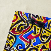 Geel Rood Zwart op Blauwe Graffiti Strandlaken (In situ)