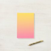 Geel Roze Kleur Post-it® Notes (Op bureau)
