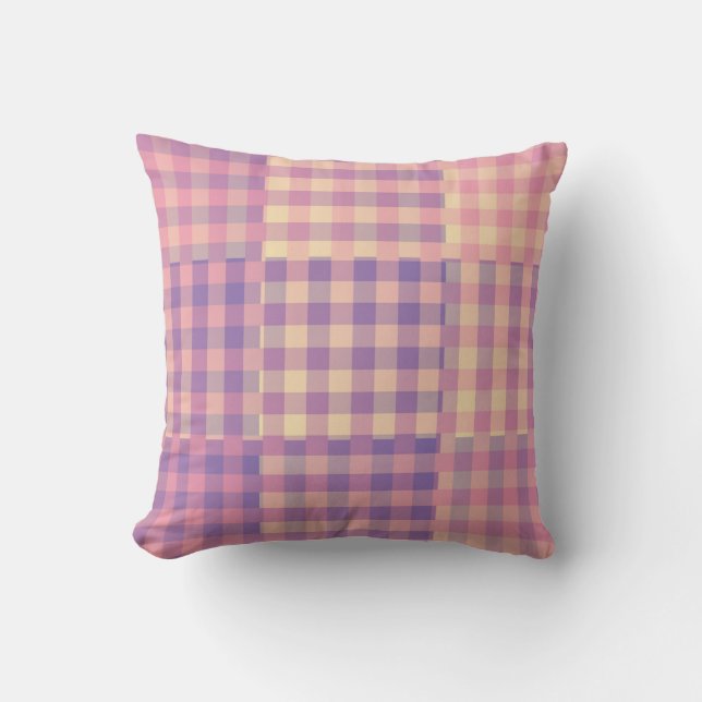 Geel Roze Paarse Geruite Patchwork Patroon Kussen (Voorkant)