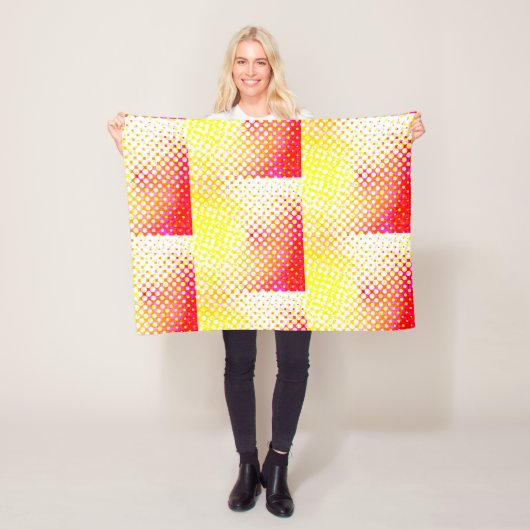 Geel roze patroonontwerp fleece deken (In situ)