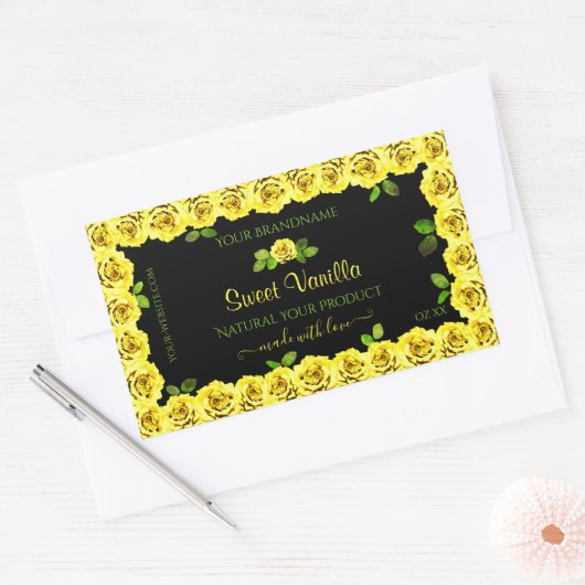 Geel rozenLijst op het etiket van de zwarte verpak (Envelop)