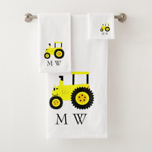 Geel tractor ontwerp met monogram bad handdoek (Insitu)