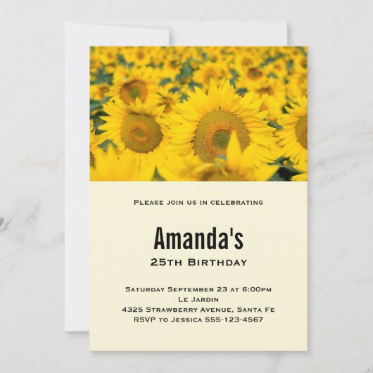 Geel veld van zonbloemen, geboortedag kaart (Voorkant)