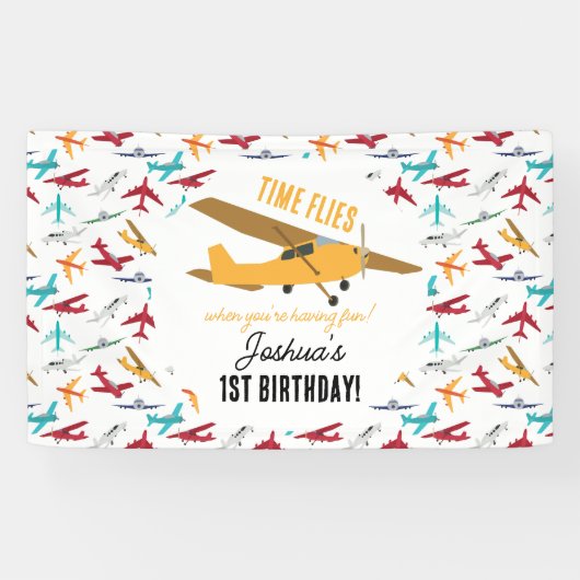 Geel Vliegtuig Kinder 1e Verjaardag Party Time Fli Spandoek (Horizontaal)