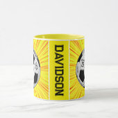 Geel Voetbal Custom Leeftijd Naam Verjaardag Mok (Midden)