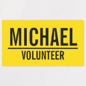 Geel vrijwilligersbadge met aangepaste naam labels (Design 2)