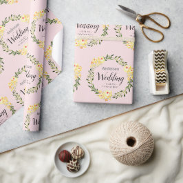 Geel W / C Bloemen Namen & Datum Blush Roze Bruilo Cadeaupapier