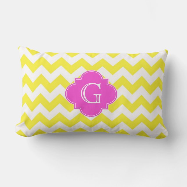 Geel Wit Chevron Heet Roze Quatrefoil Monoram Kussen (Voorkant)