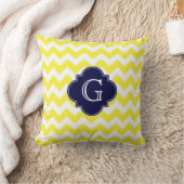Geel Wit Chevron Marineblauw Quatrefoil Monogram Kussen (Deken)