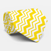 Geel Wit Chevron Zigzag Patroon Ontwerp Stropdas (Opgerold)