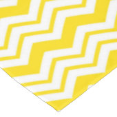 Geel Wit Chevron Zigzag Patroon Ontwerp Tafelkleed (Gekanteld)