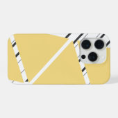 Geel Zig Zag Patroon iPhone Hoesje 15 Pro Case (Achterkant horizontaal)