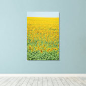 Geel zonnebloemveld canvas afdruk (Insitu (Houten vloer))