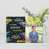 Geel Zwart Blauw Foto Water Pistool Uitnodigingen (Staand voorkant)