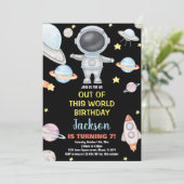 Geel Zwart Buitenruimte Verjaardag Uitnodigingen (Staand voorkant)