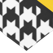 Geel, zwart en wit  ingecheckt tafelkleed (Gekanteld)