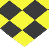 Geel zwart geruit controlepatroon korte tafelloper (Hoek)