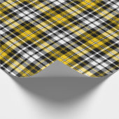 Geel Zwart Wit Geruit Schotse Ruit Patroon Ontwerp Cadeaupapier (Hoek)