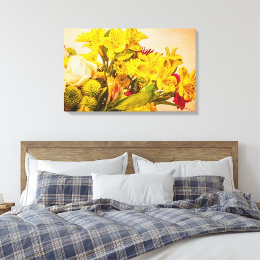 geelbloemen canvas afdruk (Insitu (Slaapkamer))