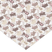 Geelbruin en bruin paaskonijntjes op wit korte tafelloper (Hoek)