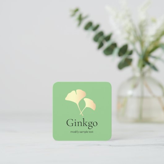 Geelgoud Ginkgo Leaf Logo Vierkante Visitekaartje (Staand voorkant)