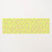 Geelroze van het Patroon van het hart met Naam en Yogamat (Achterkant (horizontaal))