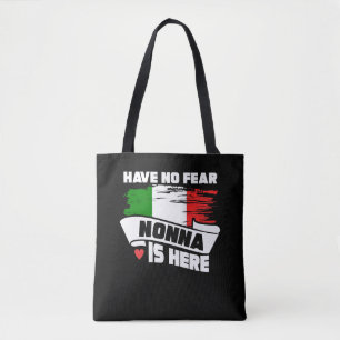 Geen angst dat nonna hier is? tote bag
