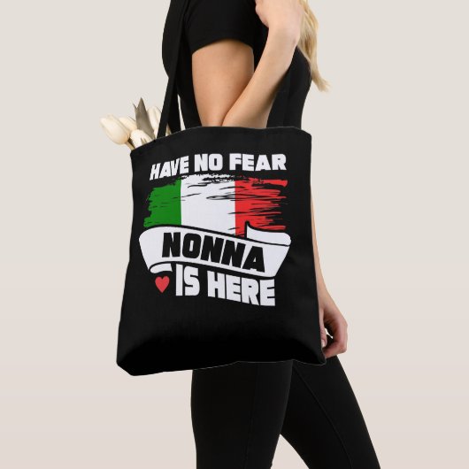 Geen angst dat nonna hier is? tote bag (Dichtbij)