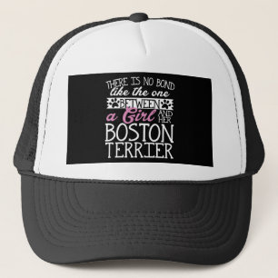 Geen Bond zoals tussen een meisje en haar Boston T Trucker Pet