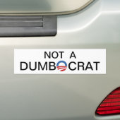 Geen Dumbocrat. Bumpersticker (Op auto)
