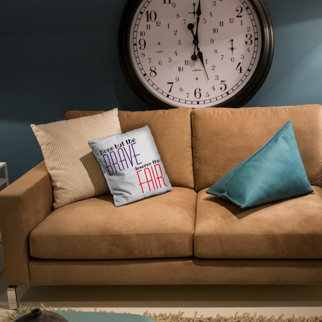 Geen enkel woord behalve het dappere paars kussen (Creator heeft geüpload)