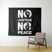 Geen gerechtigheid geen vrede wandkleed (In Situ (horizontaal))