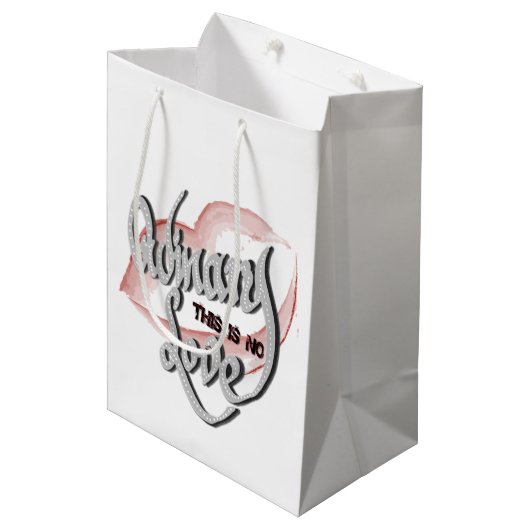 Geen gewone liefde, Gift Bag Medium Cadeauzakje (Voorkant Gekanteld)