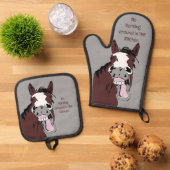 Geen Horsing Around in de Keuken Fun Quote Ovenwant & Pannenlap Set (Top down)