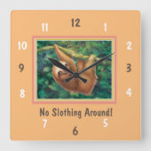 Geen kleding rond wandklok (Voorkant)