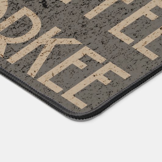 Geen koffie, geen bureau mat (Hoek)