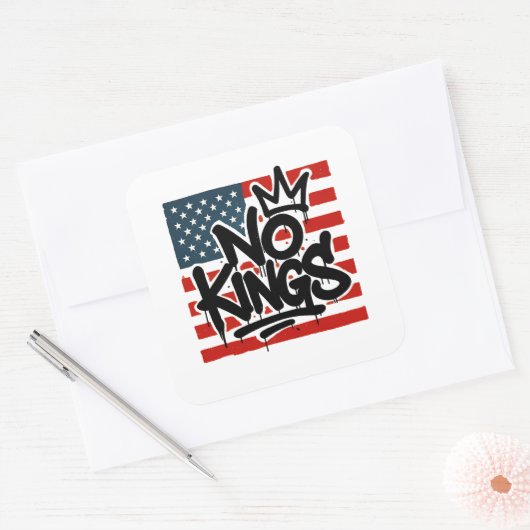 Geen koningen in Amerika behalve democratie die ik Vierkante Sticker (Envelop)