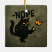 Geen koningen in Amerika Zwarte kat Grappig Kickin Keramisch Ornament (Voorkant)