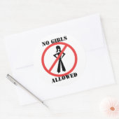 Geen meisjes toegestaan ronde sticker (Envelop)