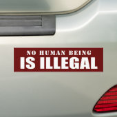 GEEN mens is illegaal Bumpersticker (Op auto)