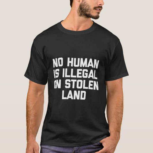 Geen mens is illegaal op gestolen land T-shirt gra (Voorkant)