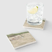 Geen overtreding: privé strandvibes stenen onderzetter (Zijkant)