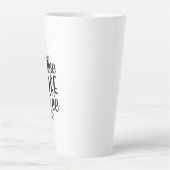 Geen praatje voor koffie. latte mok (Voorkant)