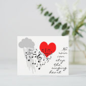 Geen regen kan het zingende grappige hart briefkaart (Staand voorkant)