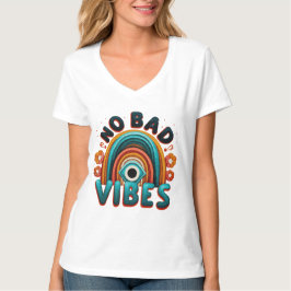 Geen slechte vibes. Retro regenboog en oog ontwerp T-shirt