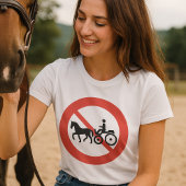 Geen spoor van paardenstaarten en verkeersbuggy t-shirt
